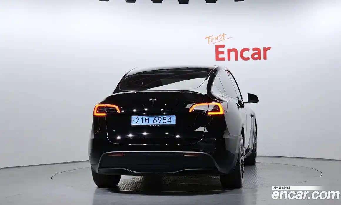 Tesla Model Y 2023 0.2 гидро, фото 4