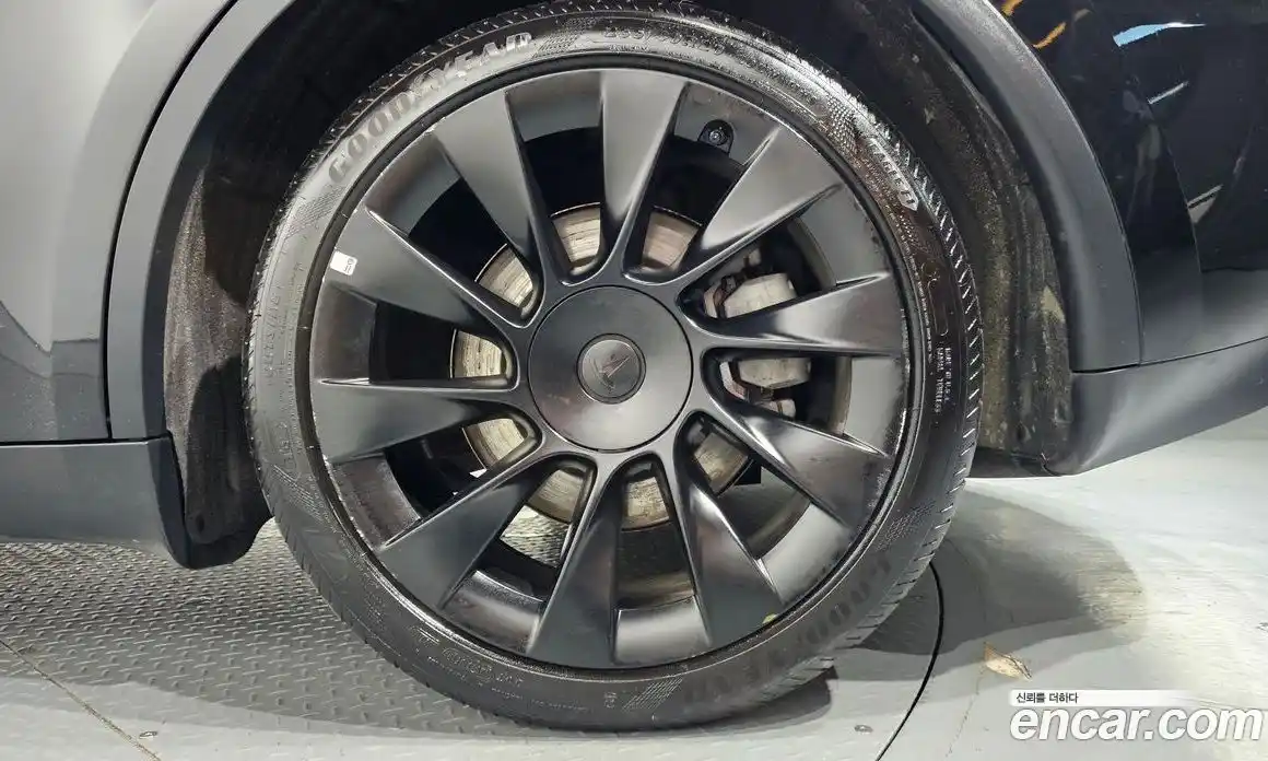 Tesla Model Y 2023 0.2 гидро, фото 7