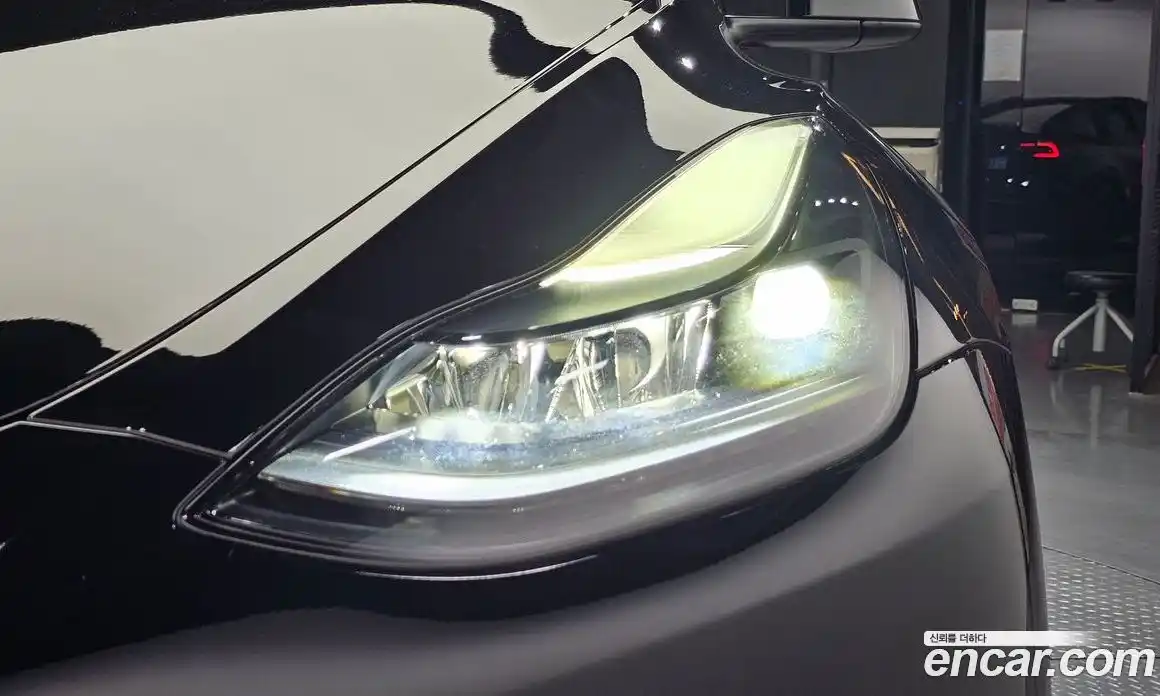 Tesla Model Y 2023 0.2 гидро, фото 8