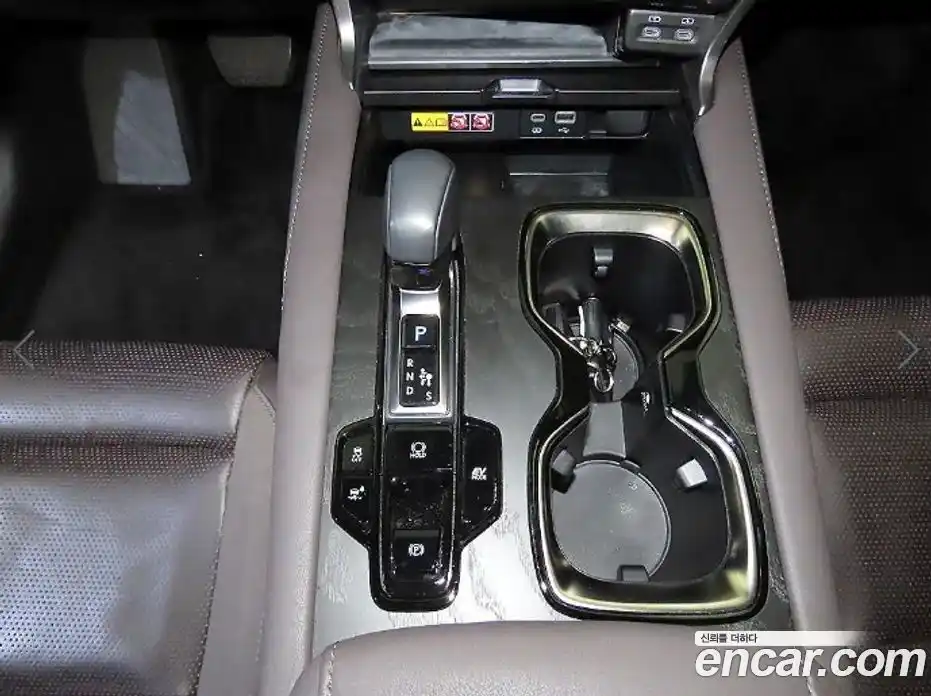 Lexus RX 2023 2.5 вариатор, фото 12
