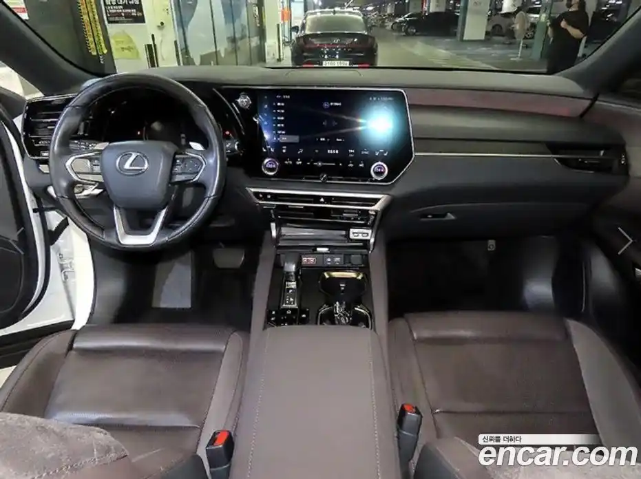 Lexus RX 2023 2.5 вариатор, фото 10