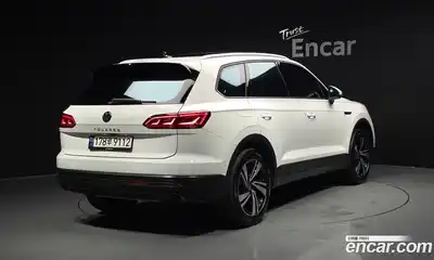 Volkswagen Touareg 2022 3.0 автомат (гидро), миниатюра 2