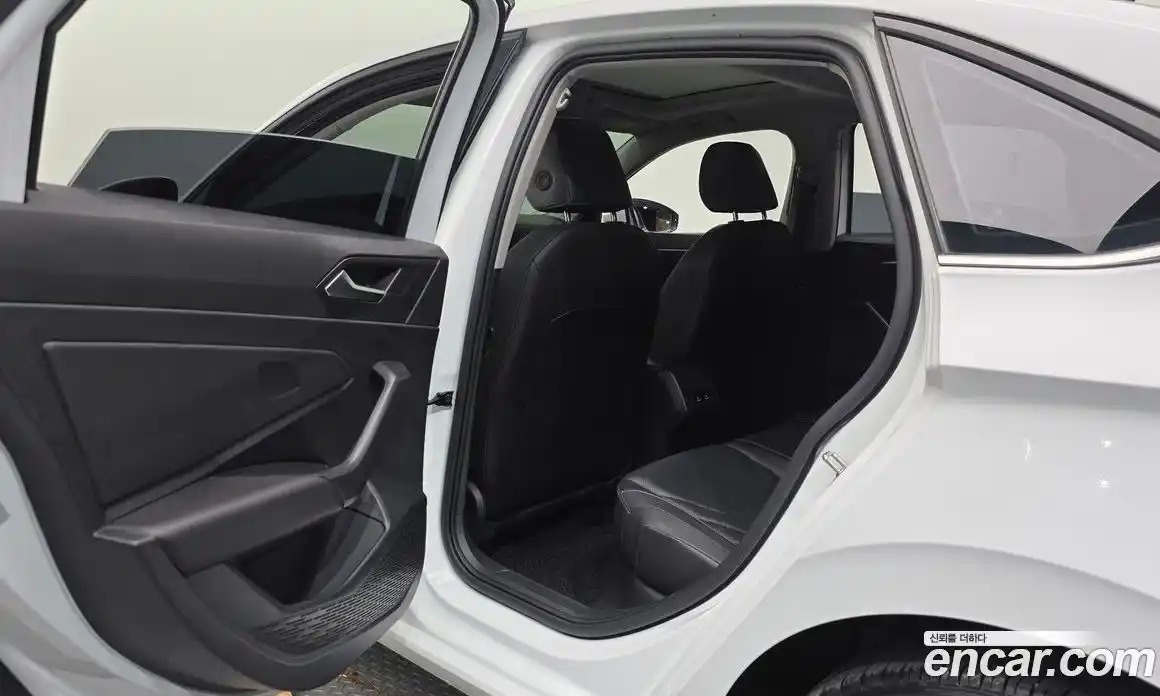 Volkswagen Jetta 2021 1.4 автомат (гидро), фото 23