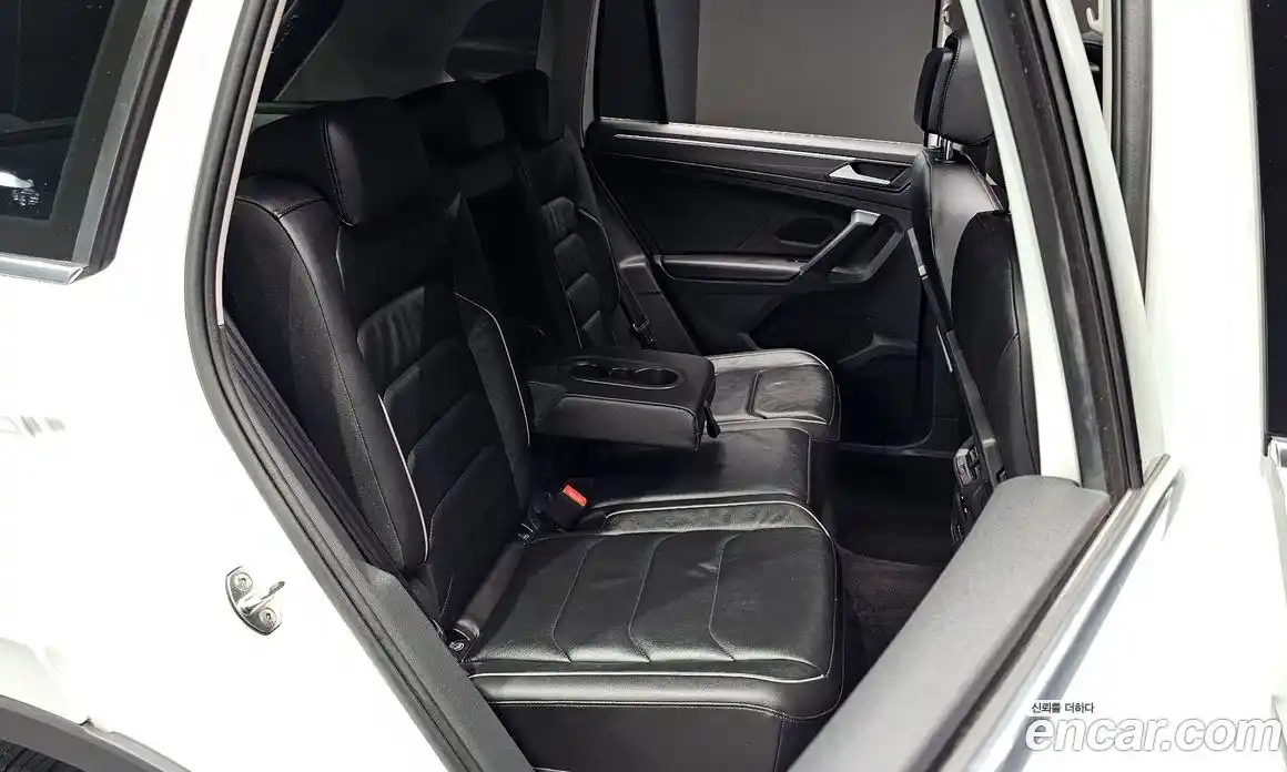 Volkswagen Tiguan 2019 2.0 автомат (гидро), фото 17
