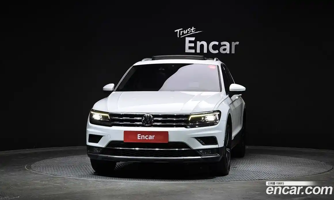 Volkswagen Tiguan 2019 2.0 автомат (гидро), фото 3