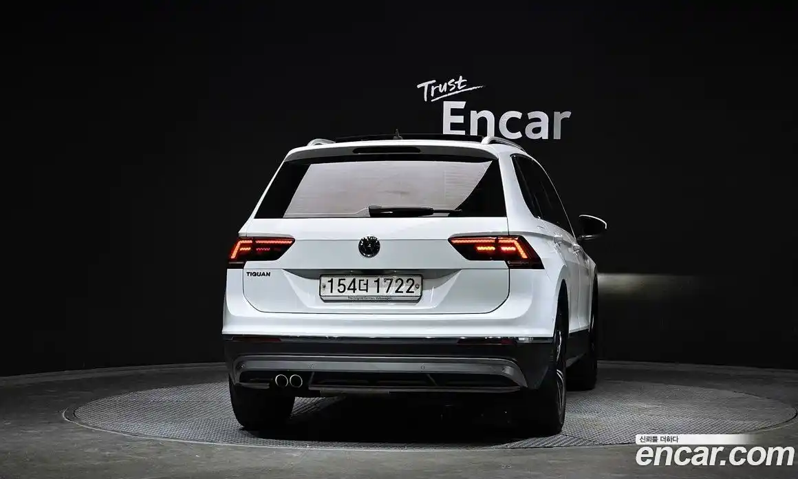 Volkswagen Tiguan 2019 2.0 автомат (гидро), фото 4