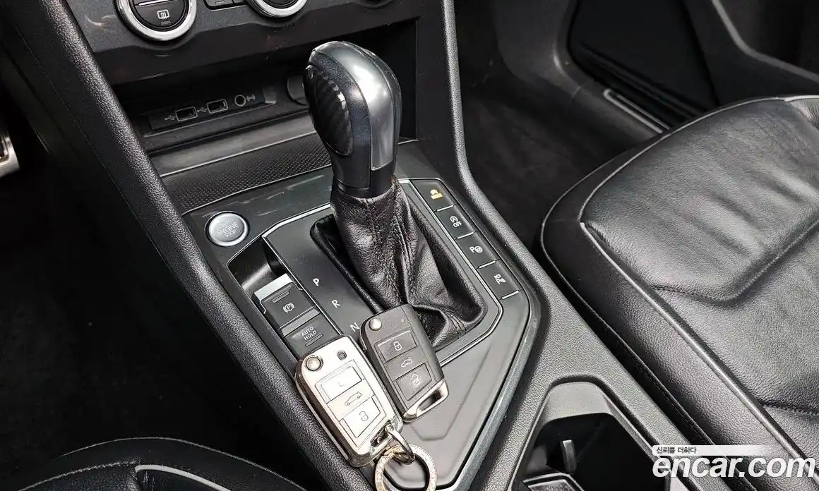 Volkswagen Tiguan 2019 2.0 автомат (гидро), фото 9