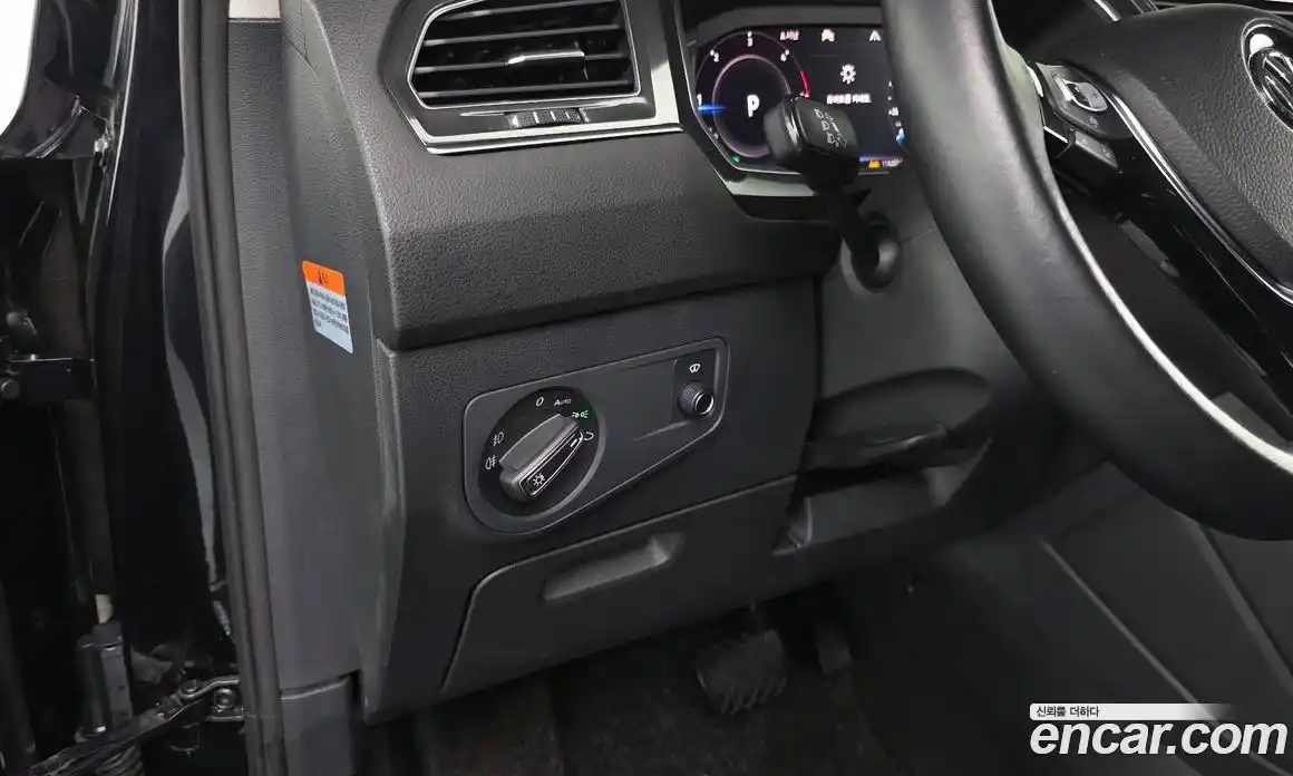 Volkswagen Tiguan 2020 2.0 автомат (гидро), фото 19