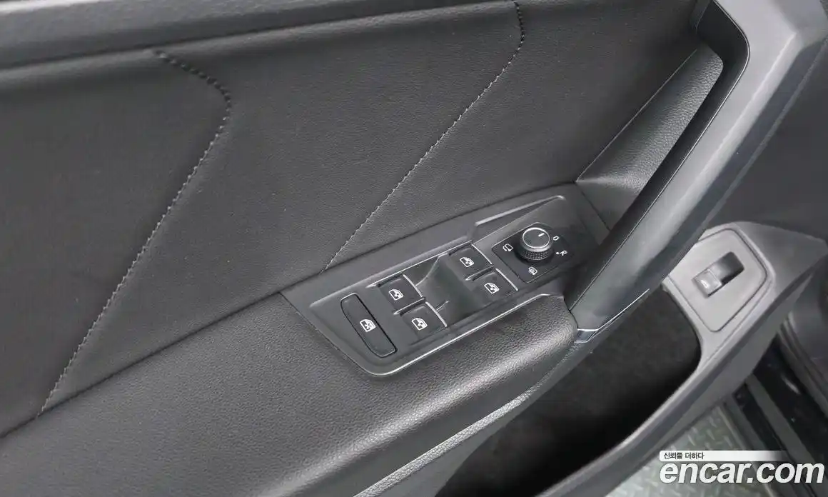 Volkswagen Tiguan 2020 2.0 автомат (гидро), фото 32