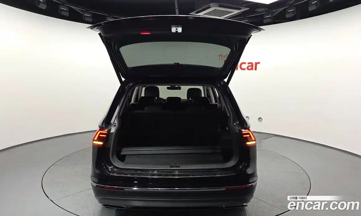 Volkswagen Tiguan 2020 2.0 автомат (гидро), фото 34