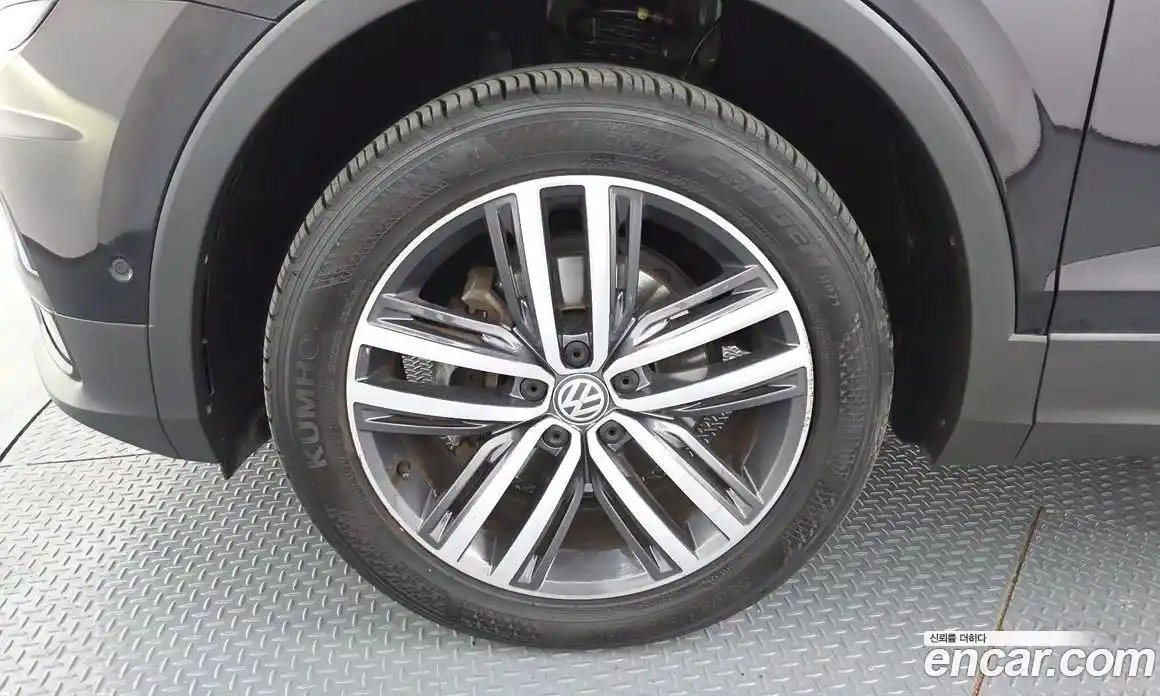 Volkswagen Tiguan 2020 2.0 автомат (гидро), фото 5
