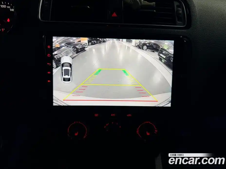Volkswagen Jetta 2015 2.0 автомат (гидро), фото 17