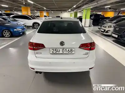 Volkswagen Jetta 2015 2.0 автомат (гидро), миниатюра 5