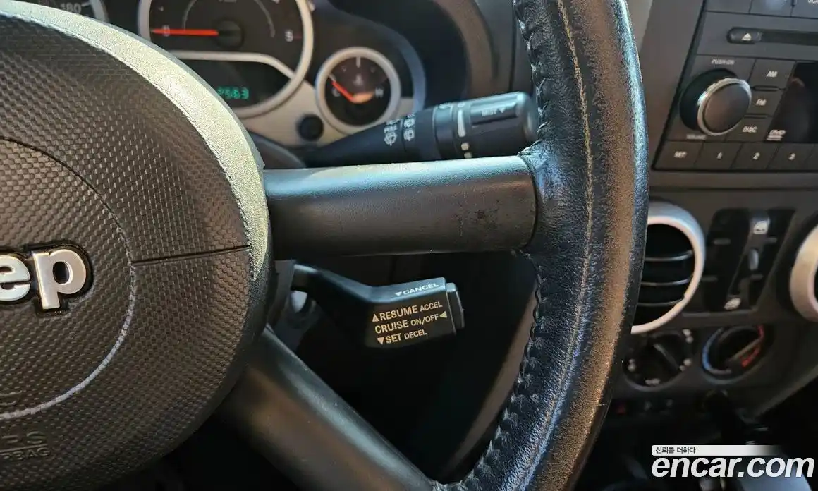 Jeep Wrangler 2008 2.8 автомат (гидро), фото 15