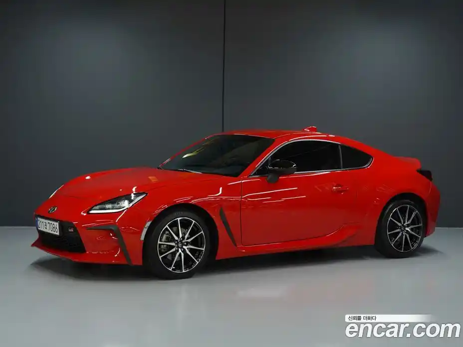 Toyota 86 2024 2.4 механика, фото 1