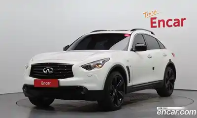 Infiniti QX70