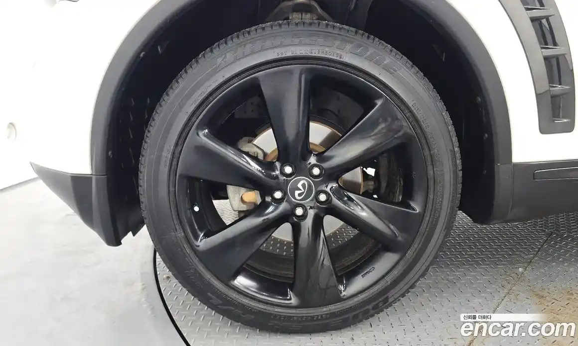 Infiniti QX70 2015 3.7 гидро, фото 5