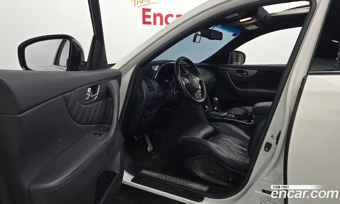 Infiniti QX70 2015 3.7 гидро, фото 10