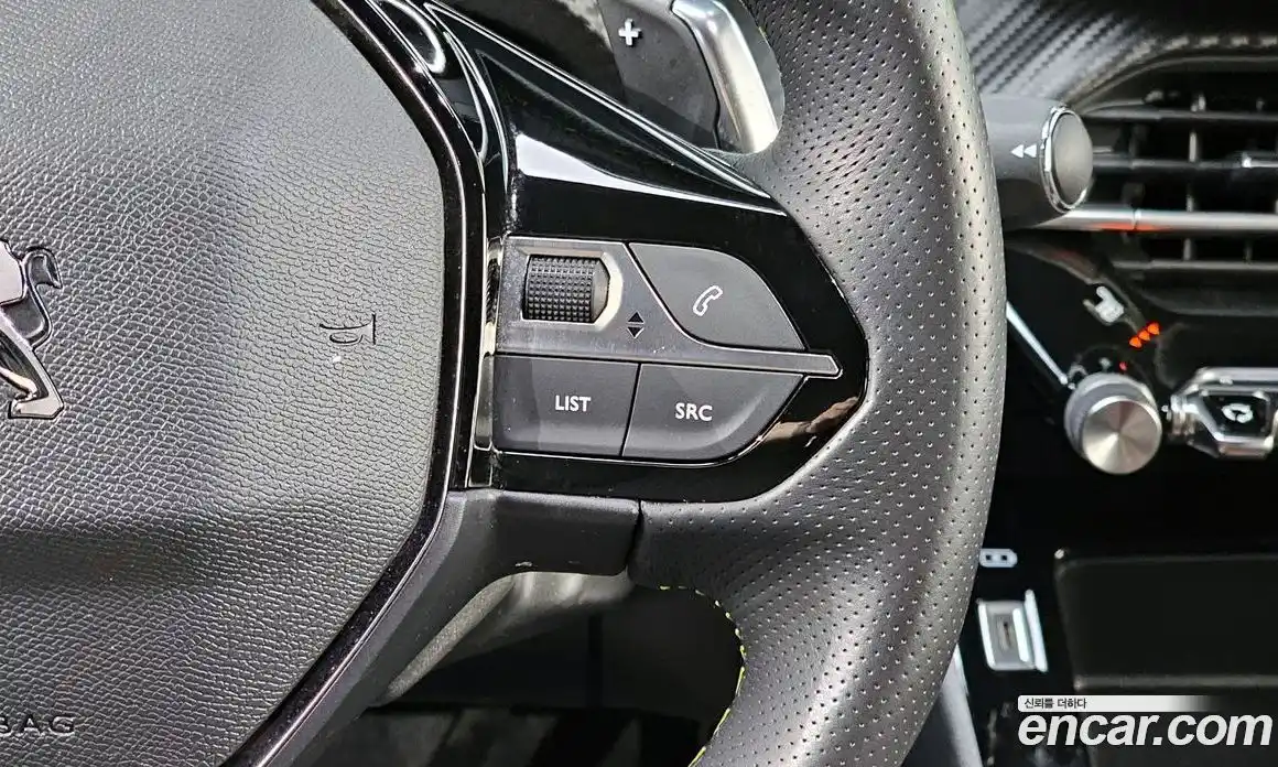 Peugeot 2008 2023 1.5 автомат (гидро), фото 16