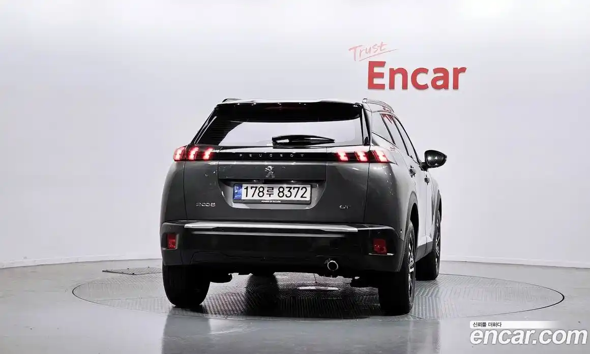 Peugeot 2008 2023 1.5 автомат (гидро), фото 4