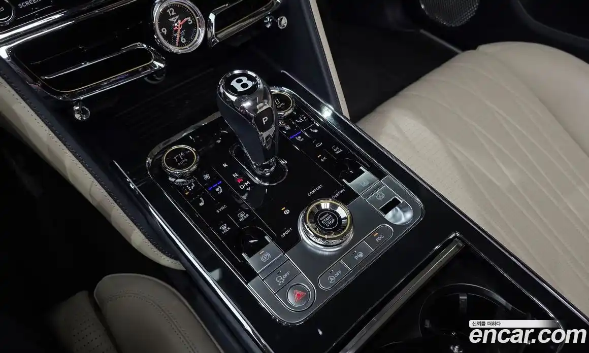 Bentley Flying Spur 2021 4.0 гидро, фото 12