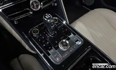 Bentley Flying Spur 2021 4.0 гидро, миниатюра 12