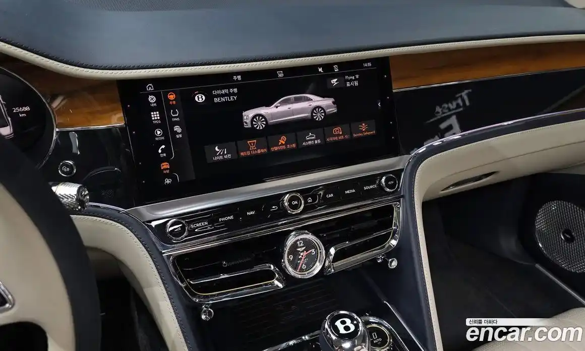 Bentley Flying Spur 2021 4.0 гидро, фото 20