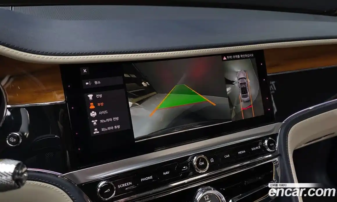 Bentley Flying Spur 2021 4.0 гидро, фото 21