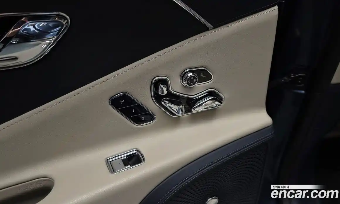 Bentley Flying Spur 2021 4.0 гидро, фото 27