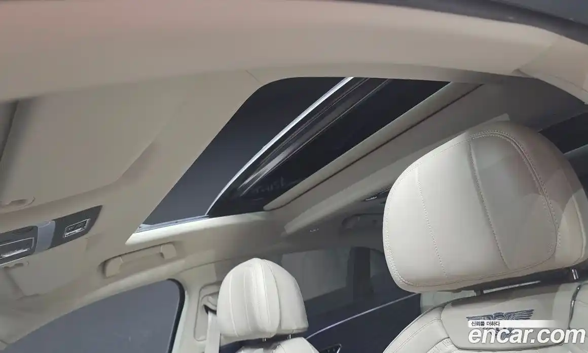 Bentley Flying Spur 2021 4.0 гидро, фото 29