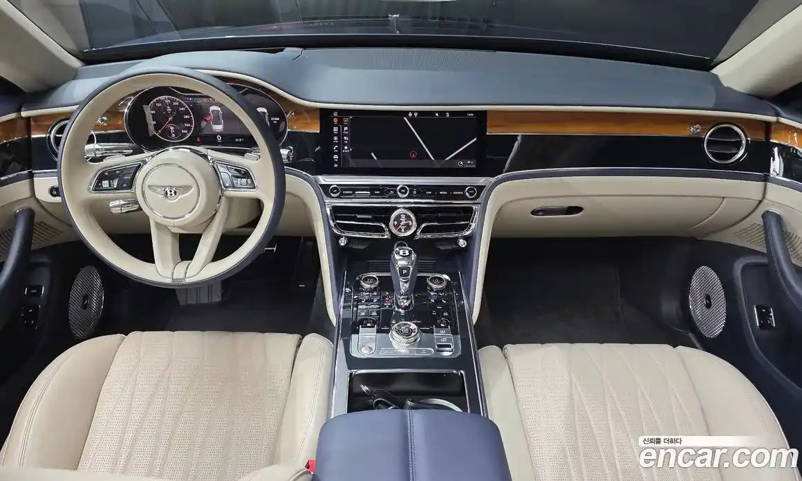 Bentley Flying Spur 2021 4.0 гидро, фото 10