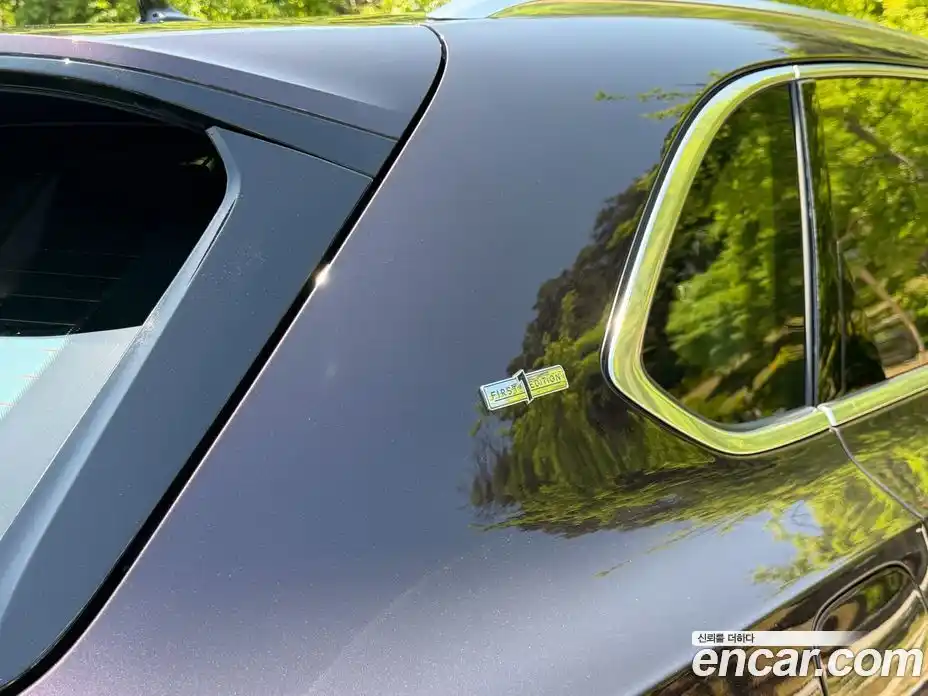 Bentley Bentayga 2024 4.0 гидро, фото 11