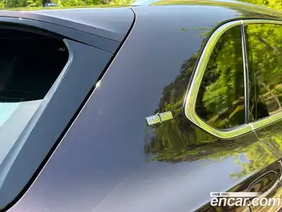 Bentley Bentayga 2024 4.0 гидро, миниатюра 11