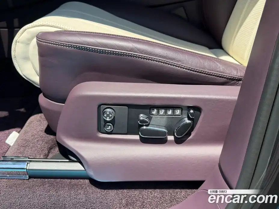 Bentley Bentayga 2024 4.0 гидро, фото 14