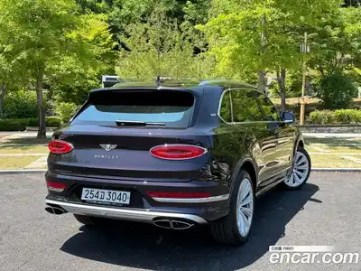Bentley Bentayga 2024 4.0 гидро, миниатюра 2