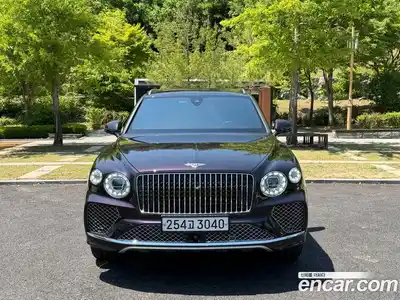 Bentley Bentayga 2024 4.0 гидро, миниатюра 3