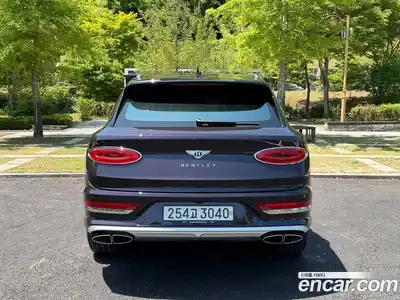 Bentley Bentayga 2024 4.0 гидро, миниатюра 4
