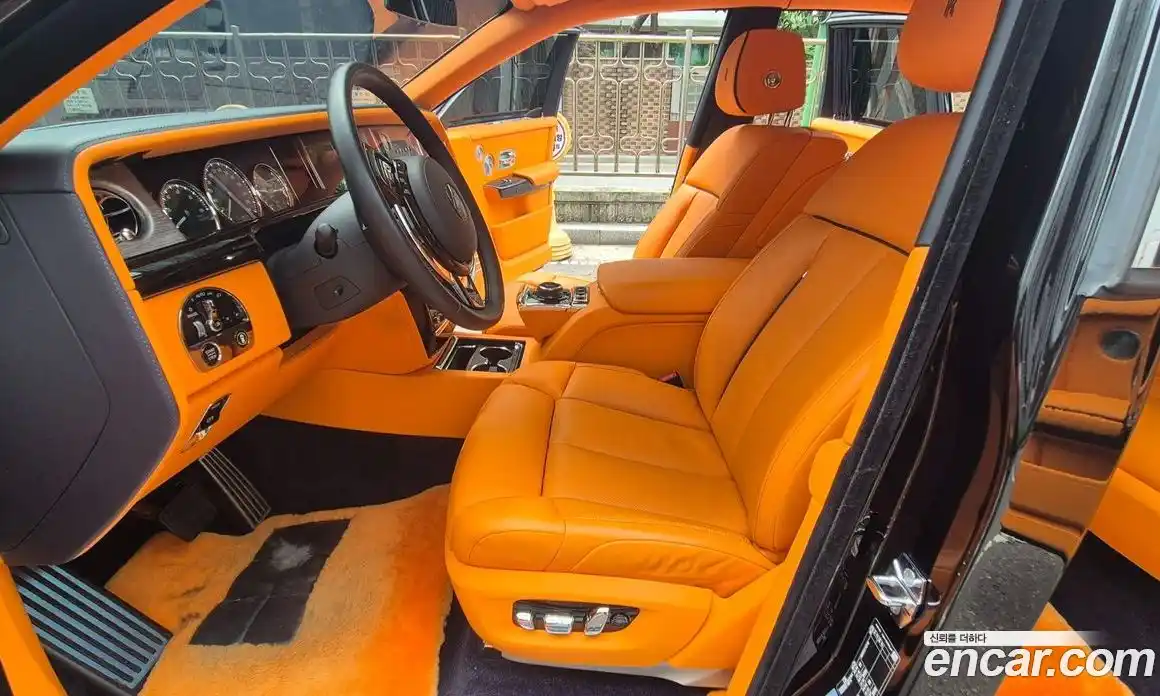 Rolls-Royce Phantom 2023 6.7 гидро, фото 10