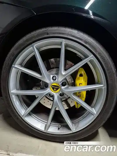 Lotus Emira 2024 3.5 механика, миниатюра 5 Lotus Emira 2024 3.5 механика, миниатюра 5
