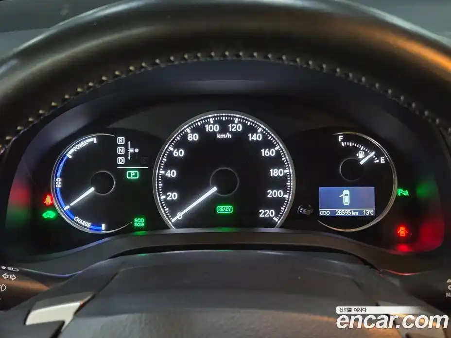 Lexus CT200h 2017 1.8 гидро, фото 10