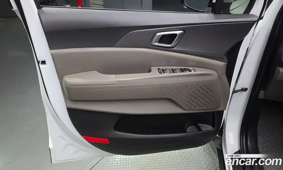 Kia Carnival 2025 2.2 автомат (гидро), фото 14