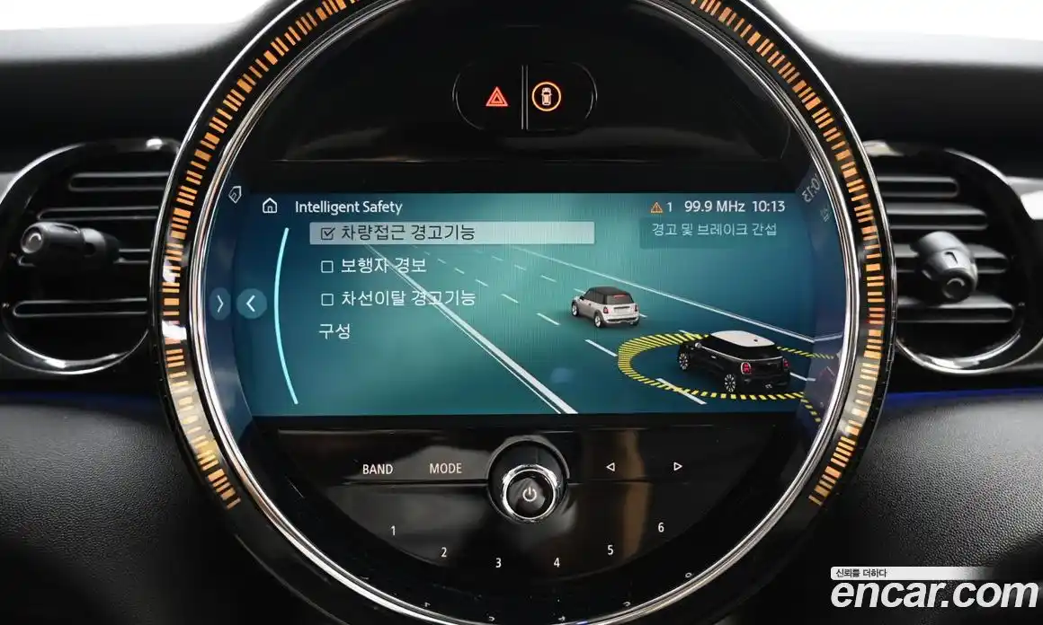 Mini Cooper 2023 1.5 автомат (гидро), фото 17