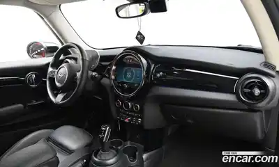 Mini Cooper 2023 1.5 автомат (гидро), миниатюра 7