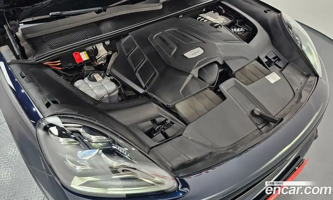 Porsche Cayenne 2021 3.0 автомат (гидро), фото 6