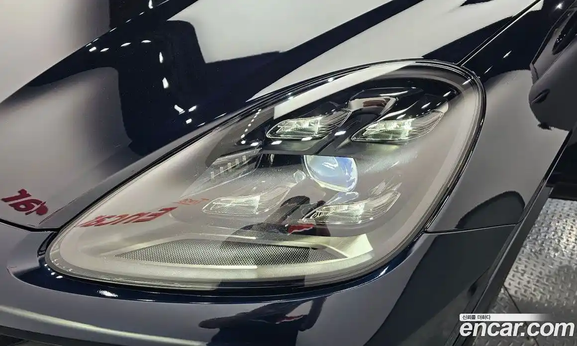 Porsche Cayenne 2021 3.0 автомат (гидро), фото 8