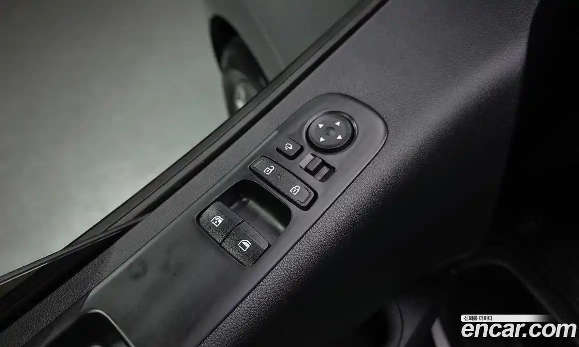 Hyundai Staria 2025 2.2 автомат (гидро), фото 29