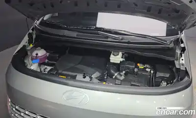 Hyundai Staria 2025 2.2 автомат (гидро), миниатюра 6