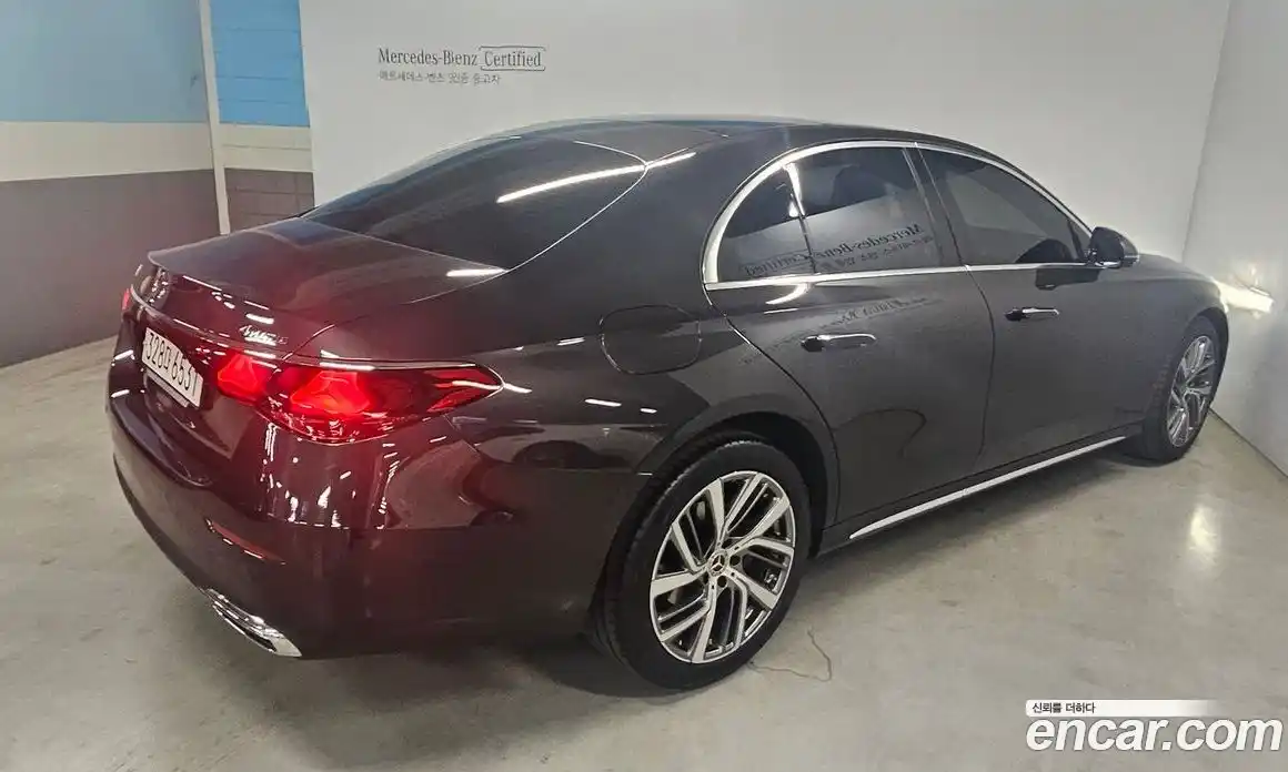 Mercedes-Benz E-Class 2024 2.0 автомат (гидро), фото 3