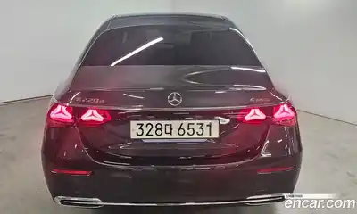 Mercedes-Benz E-Class 2024 2.0 автомат (гидро), миниатюра 4