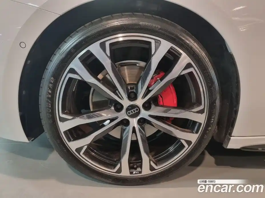 Audi A5 2025 2.0 автомат (гидро), фото 5